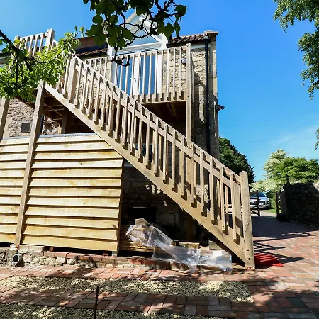 The Loft At Lucott House Apartment Bath Exterior photo