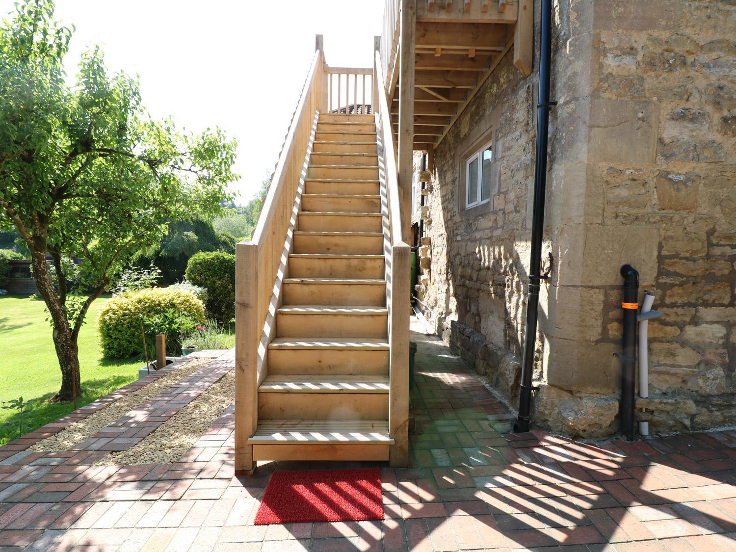 Апартаменты The Loft At Lucott House Бат